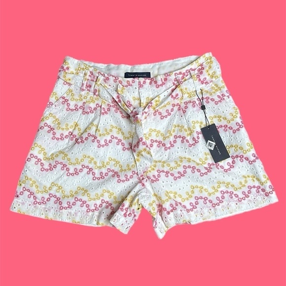 NWT Tommy Hilfiger Women’s Multi Eyelet High Waisted Shorts Sz 6 - Picture 1 of 10